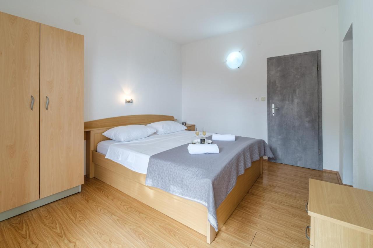 Rooms Plaza Divuje Мурвица Екстериор снимка